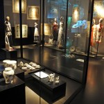 gucci-museum display dresse porcelaine gucci-museum display dresse porcelaine