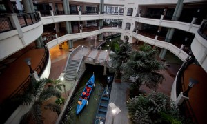 South China Mall: The Empty Temple of Consumerism