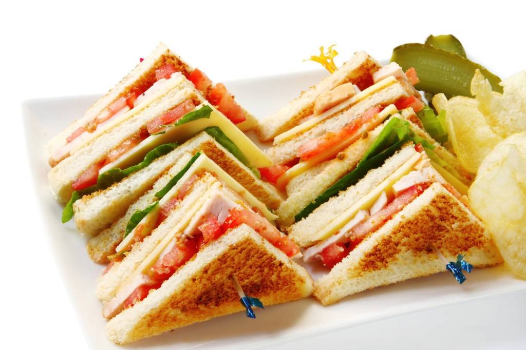 Paris, Geneva and Oslo the most expensive cities for ordering a club
sandwich 2LUXURY2.COM