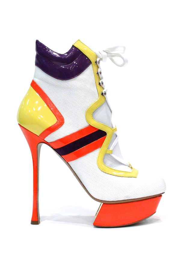 Nicholas Kirkwood'S Victoria'S Secret Shoes for 2012_11