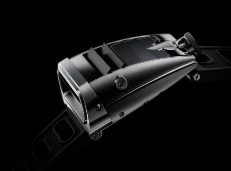 Mb&#038; F&#8217; S Timepiece with a 1970s Twist: Hm5 on The Road Again_4