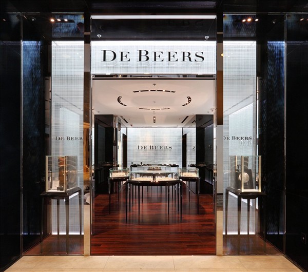 De Beers jewelry's Vancouver Store