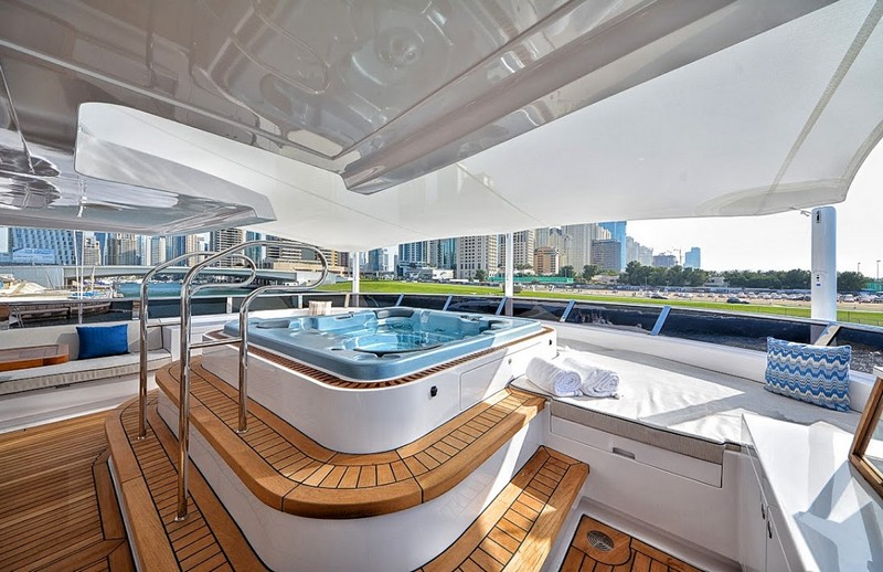 2luxury2-The epitome of truly royal cruising - Gulf Craft Majesty 35 luxury yacht