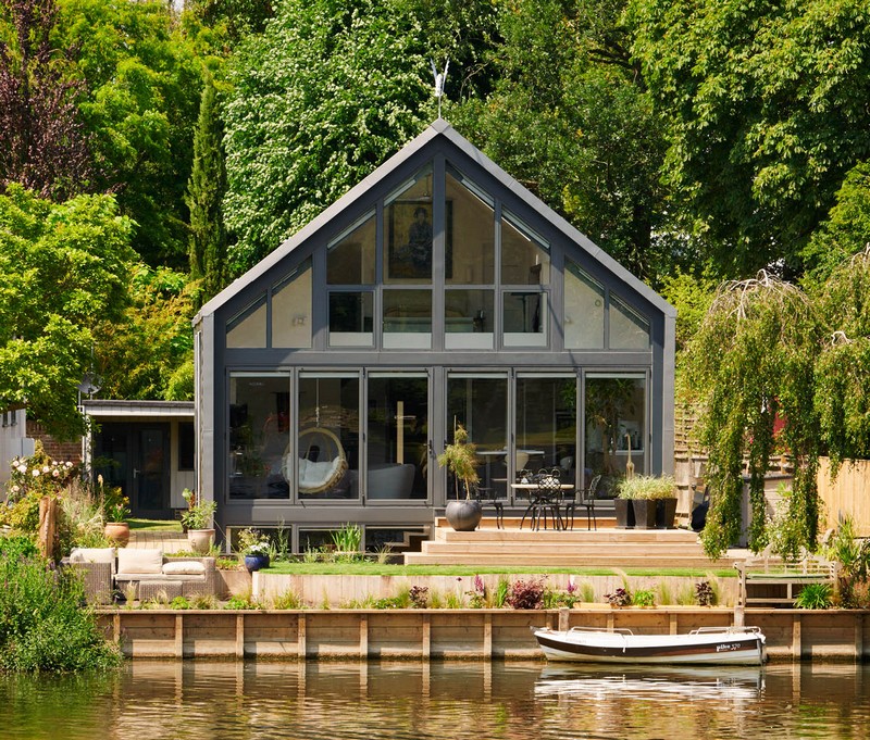 Amphibious House