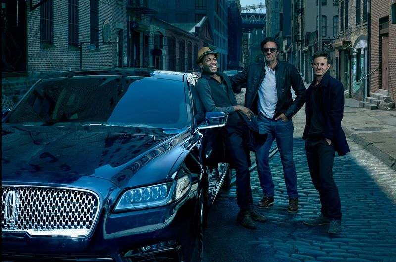 annie-leibovitz-for-lincoln-continental