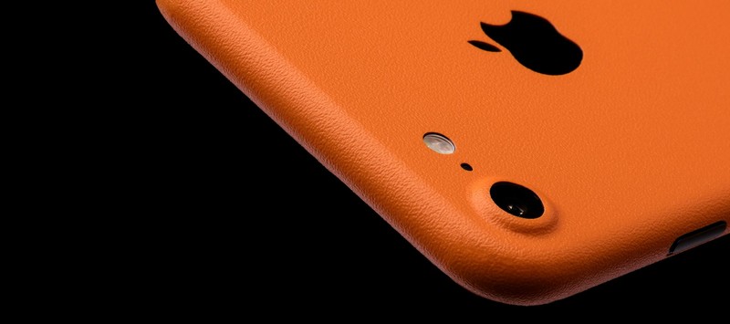 apples-latest-iphone-needs-the-latest-wraps-dbrand-iphone-7-skins