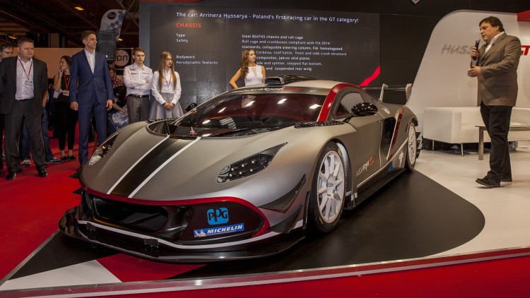 Arrinera Hussarya GT race car