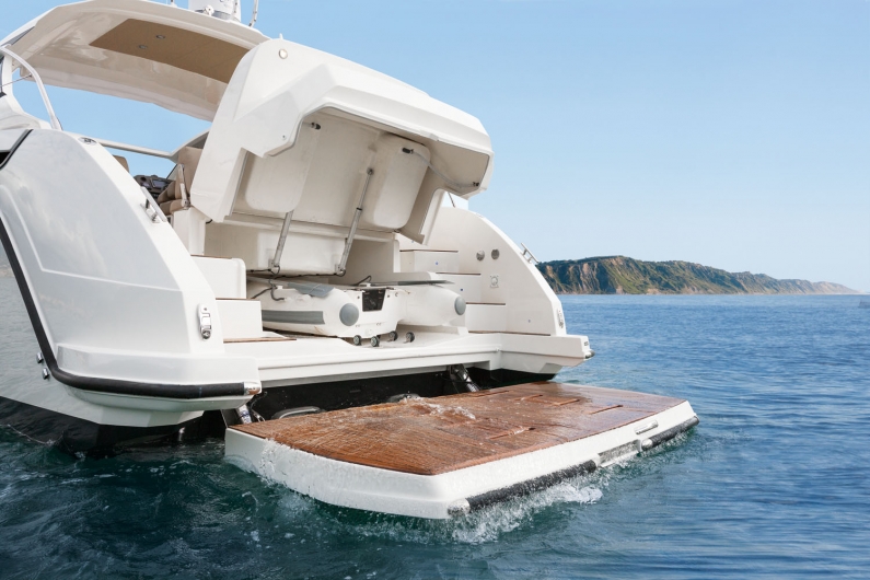 Azimut Yachts's fleet -Azimut Atlantis 43--