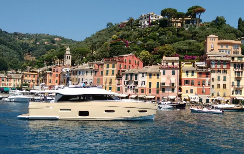 Azimut Yachts's fleet -Magellano 66