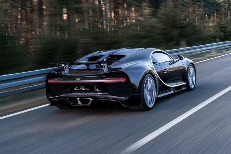 BUGATTI_chiron_fIRST PHOTOS