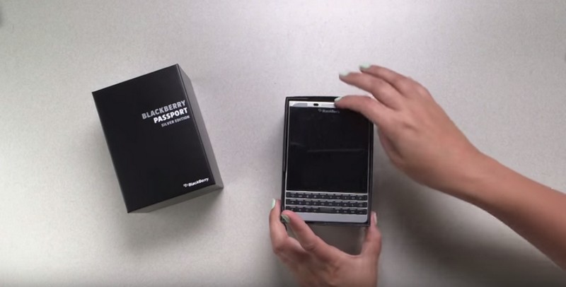 BlackBerry Passport Silver Edition-201