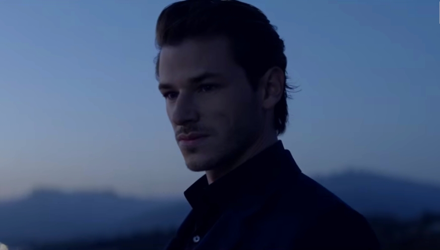 Chanel - Parfum bleu - Gaspard Ulliel