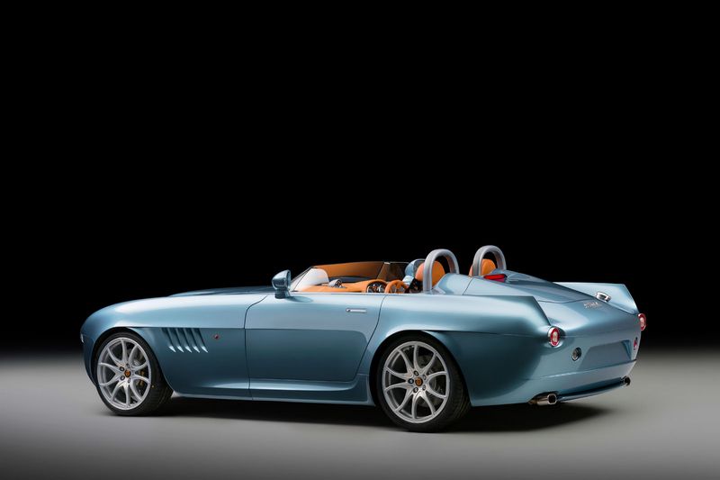 Bristol Cars has unveiled its first new model since resurrection - 2016 Bristol Bullet roadster