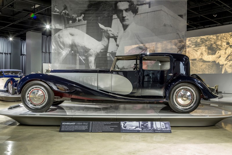 bugatti-exhibition-at-the-petersen-automotive-museum-los-angeles-2016-2017-01