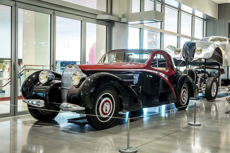 bugatti-exhibition-at-the-petersen-automotive-museum-los-angeles-2016-2017-03