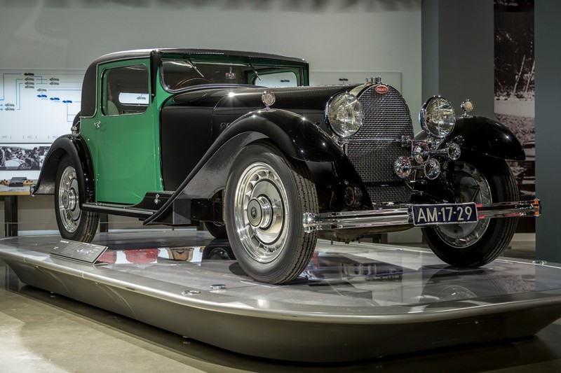 bugatti-exhibition-at-the-petersen-automotive-museum-los-angeles-2016-2017
