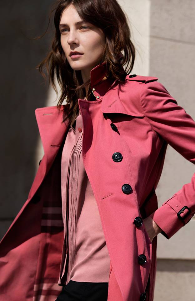 burberry-trench-coats-on-the-streets-of-london