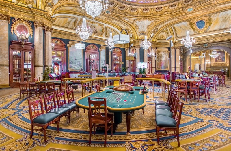 казино ritz palace