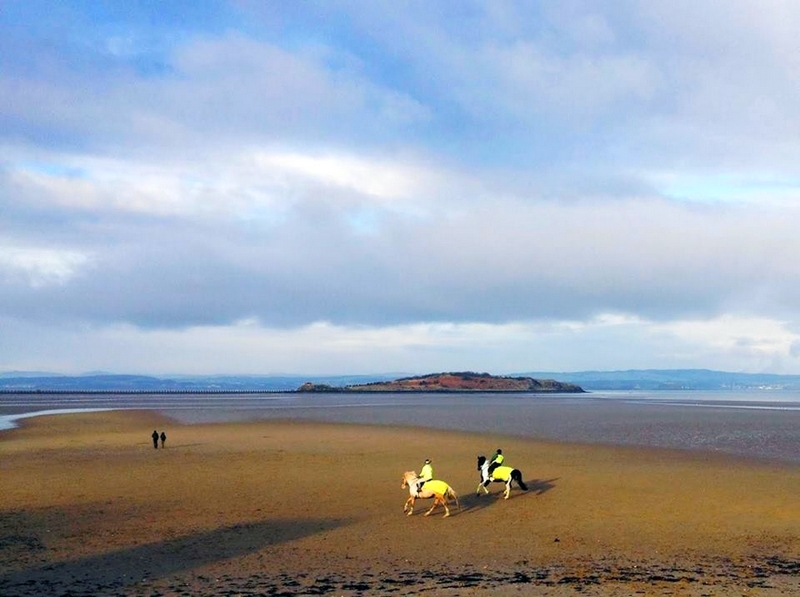 cramond-island-beach