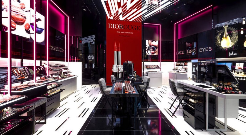 dior-opened-its-first-exclusive-makeup-store