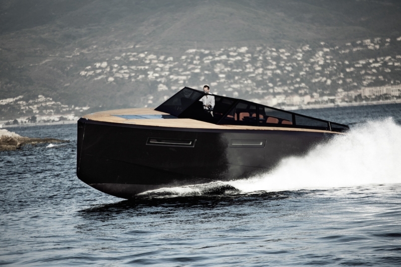 evo-yachts-evo-43-photos-luxury-boats