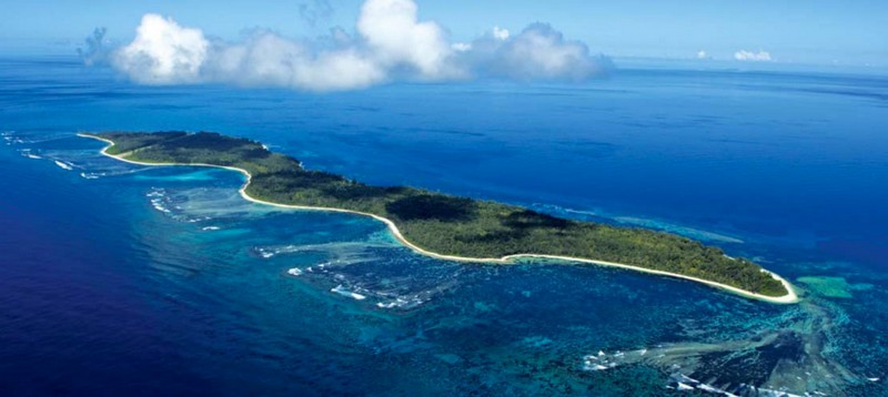 FOUR SEASONS TO MANAGE EXCLUSIVE LUXURY RESORT ON DESROCHES ISLAND--