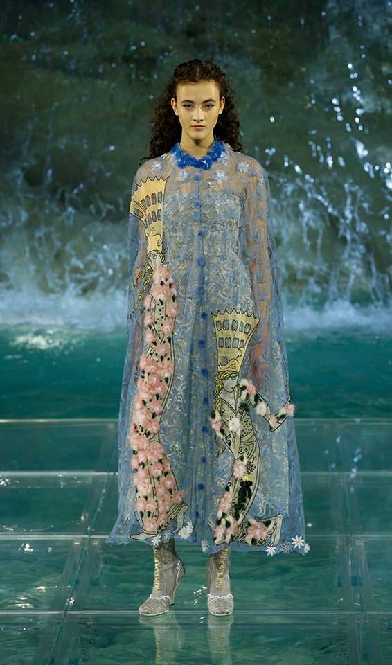 Fendi The Legends and Fairy Tales fashion show at the Trevi Fountain in Rome-2016-