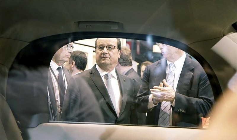 François Hollande and the prototype of the Google Self-Driving Car project - vivatech2016- 2luxury2