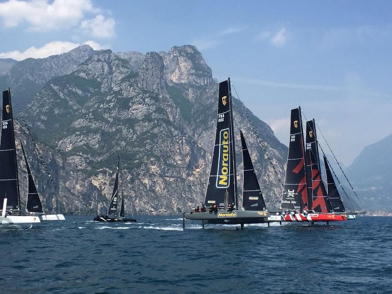 GC32s racing on Lake Garda-2016