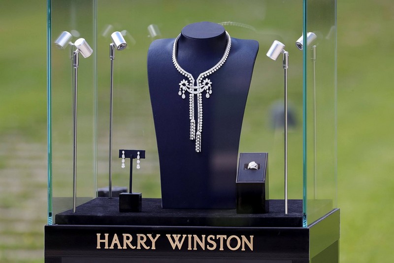 Harry Winston for amfARCannes 2016-