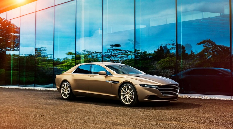 High speed dynamic attractions at the 22nd Festival of Speed-Lagonda Taraf