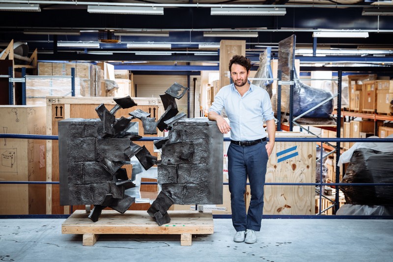 julien-lombrail_portrait-in-carpenters-workshop_