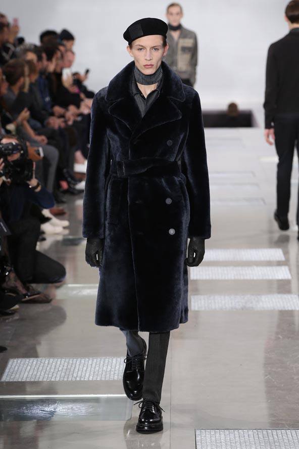 Louis Vuitton Mens Fall-Winter 2016 Fashion Show--