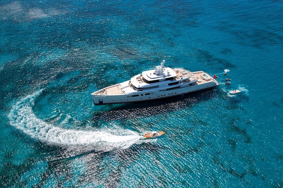 MOTOR YACHT OF THE YEAR - GRACE E 2015-