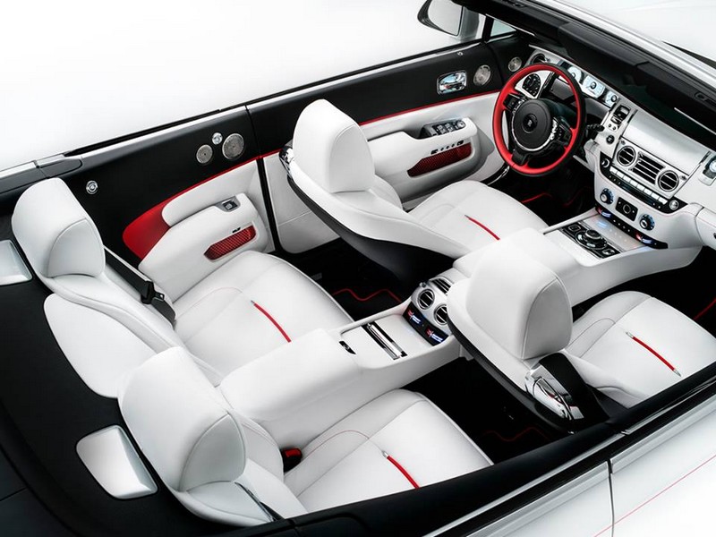 rolls-royce-ultra-luxury-fabrics-are-punctuated-by-flashes-of-red