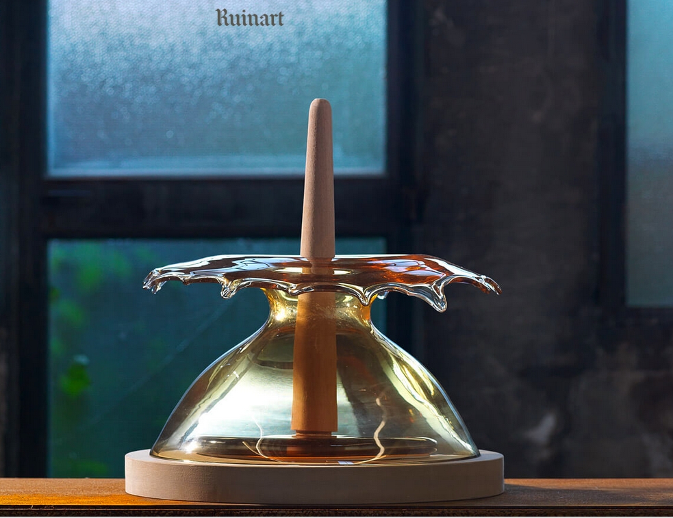 Ruinart - The Glass Calendar by Hubert le Gall=fall