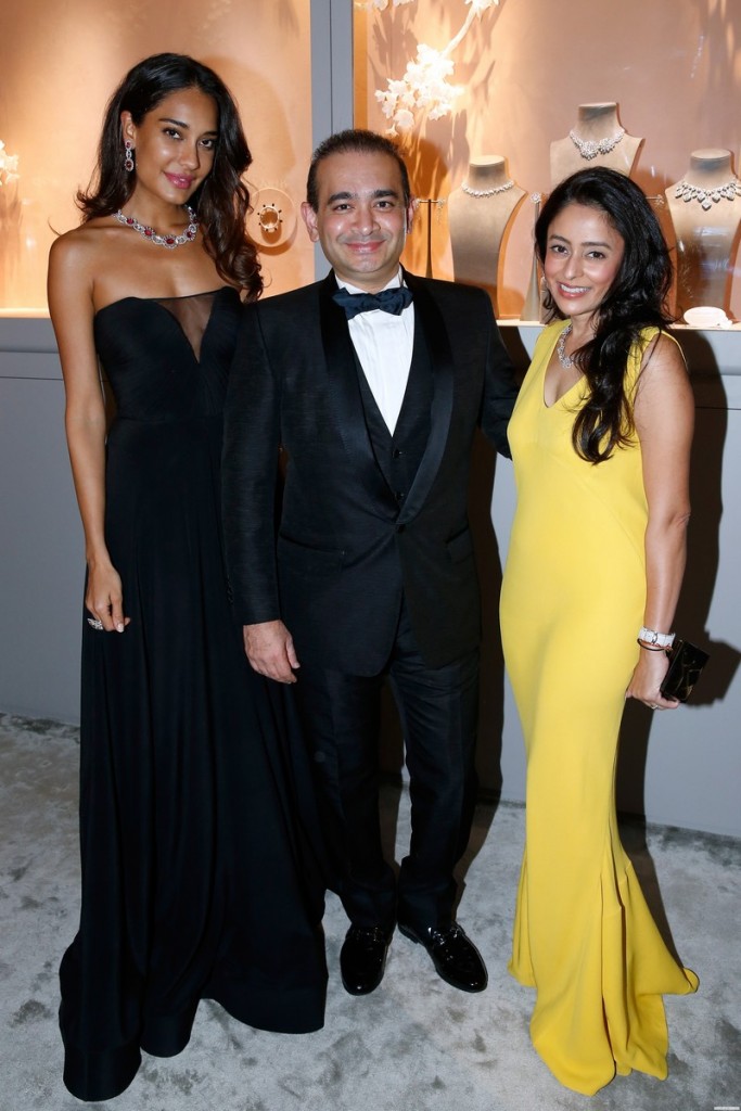 the-28th-edition-of-the-biennale-des-antiquaires-in-paris-2016-lisa_haydon_nirav_modi_aarti_surendranath