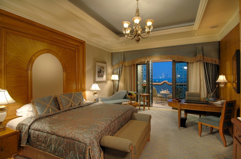 The Emirates Palace in Abu Dhabi - the room