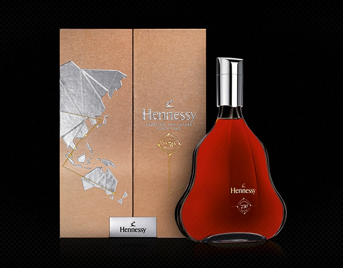 The Hennessy 250 Collector Blend bottle