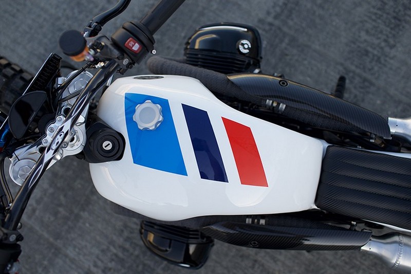 The JSK Custom Design Chocolate Slider-2015---BMW vintage racing colors