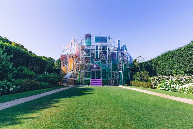 The Musée Rodin hosting the Dior couture fashion show 2015 2016