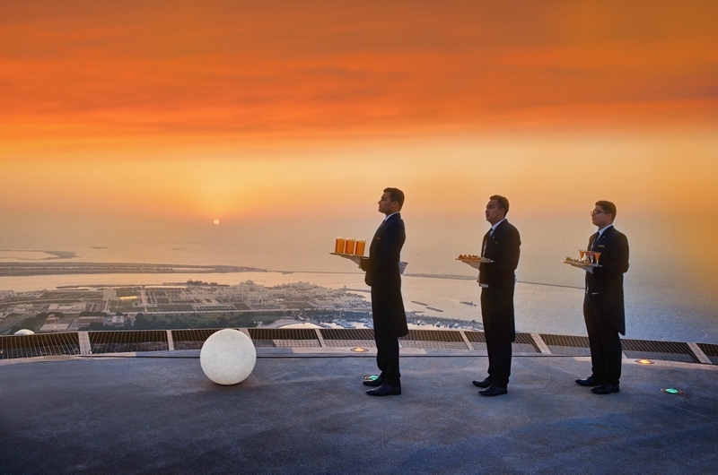 the-st-regis-abu-dhabi-unveils-monthly-sunset-supper-on-middle-easts-highest-active-helipad