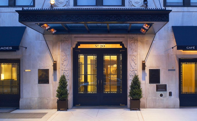 the-surrey-hotel-nyc-entrance