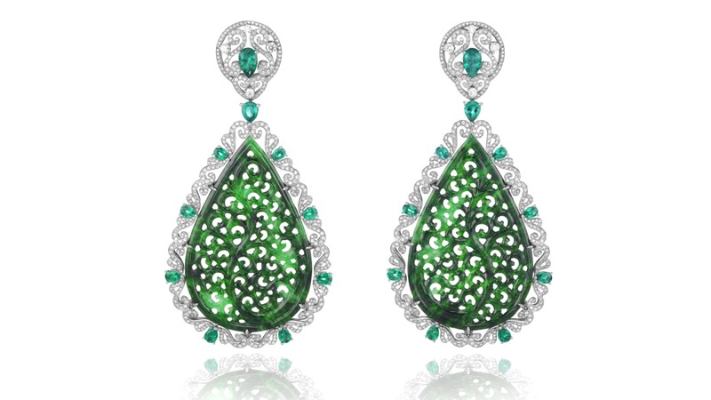 These Haute Joaillerie earrings set with jadeites, emeralds and diamonds will complement perfectly any red carpet look