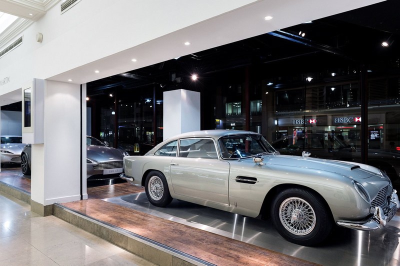 aston martin harrods--