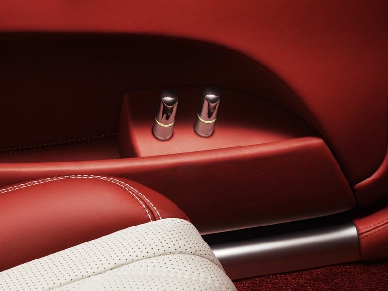 bespoke-mulliner-features-atomisers
