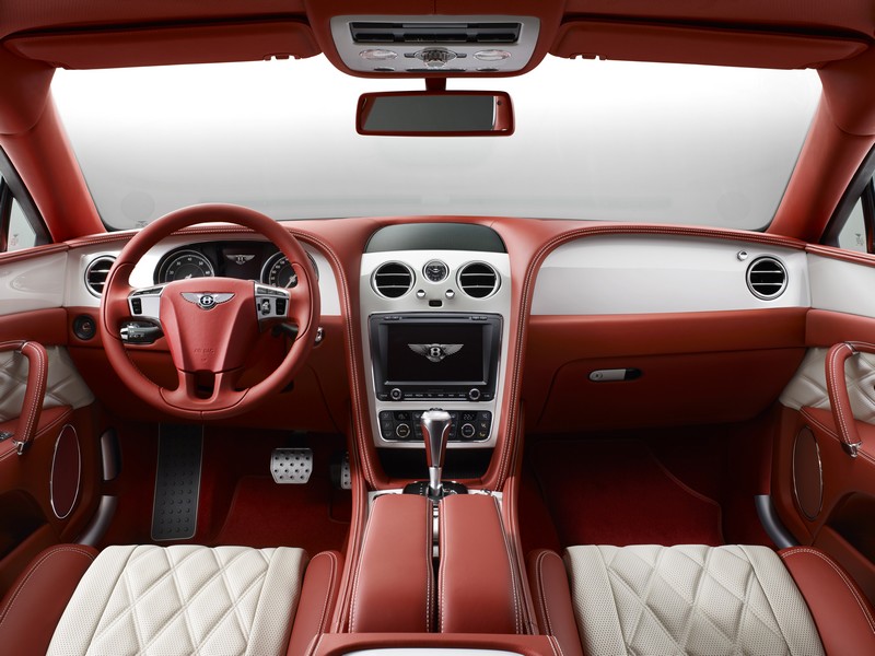 bespoke-mulliner-features-full-dash