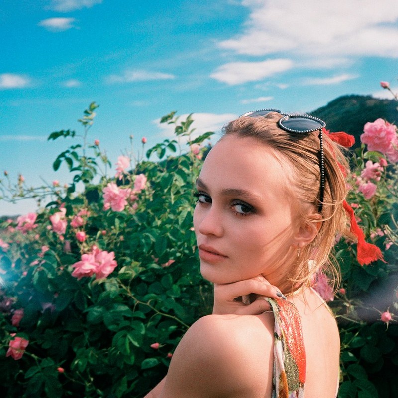 chanel rose2016-Lily-Rose Depp as the new face of N°5 L'EAU