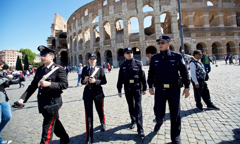 chinese and italian police rome