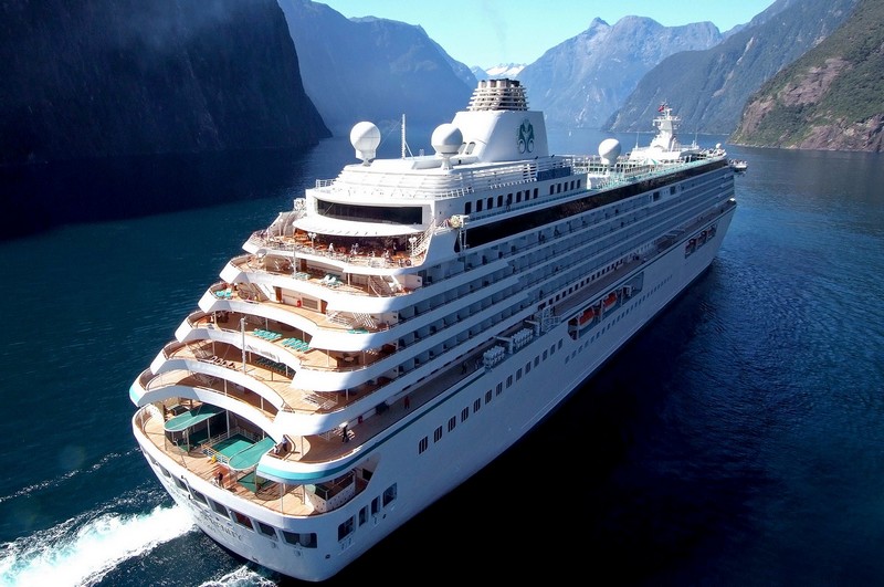 crystalcruiseship